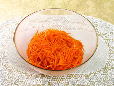Фото этапа приготовления морковки по корейски