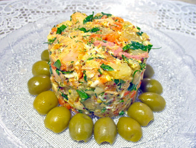 Салат с сыром и курицей рецепт с фото