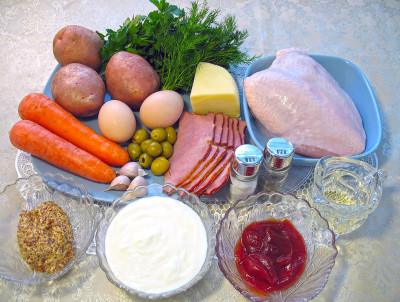 Рецепт салата с сыром и курицей — фото продуктов