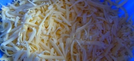 сыр, салатница