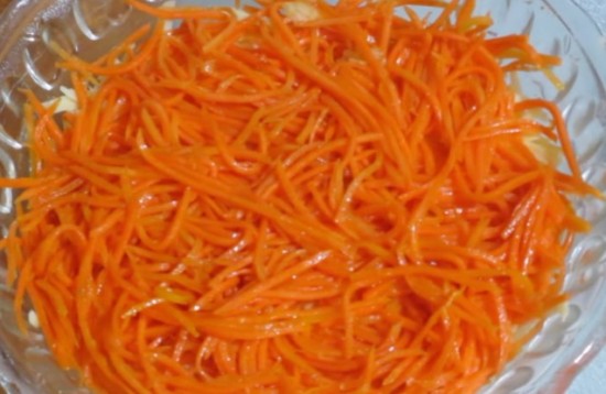 корейская морковь, салатник 