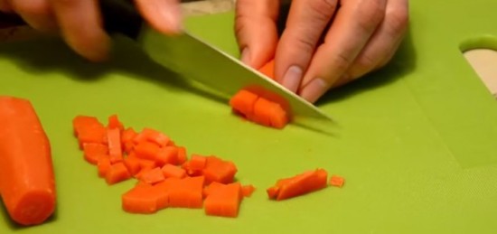 морковь, нарезка, кубики 