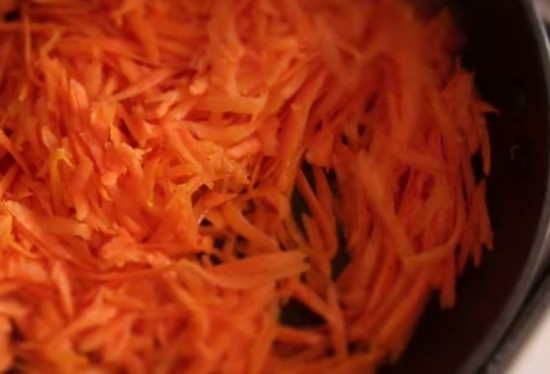 морковь, сковорода 