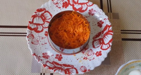 морковь, слой, тарелка 