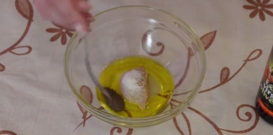 горчица, оливковое масло, уксус 