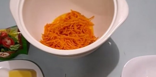 корейская морковь, салатник