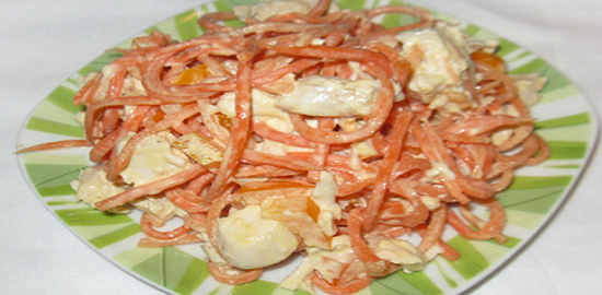 Салат с корейской морковкой, грибами и яйцами