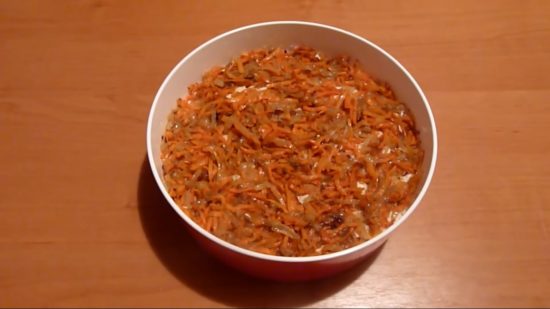 Последний слой - морковь с луком